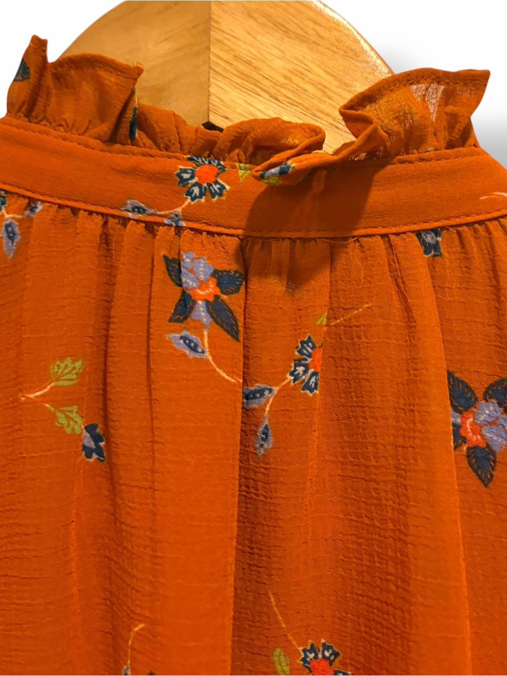 Anthropologie Maeve Orange Floral Boho Smocked Sleeve Blouse Top Size Medium - Picture 3 of 15